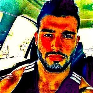 Meet your Posher, Devin